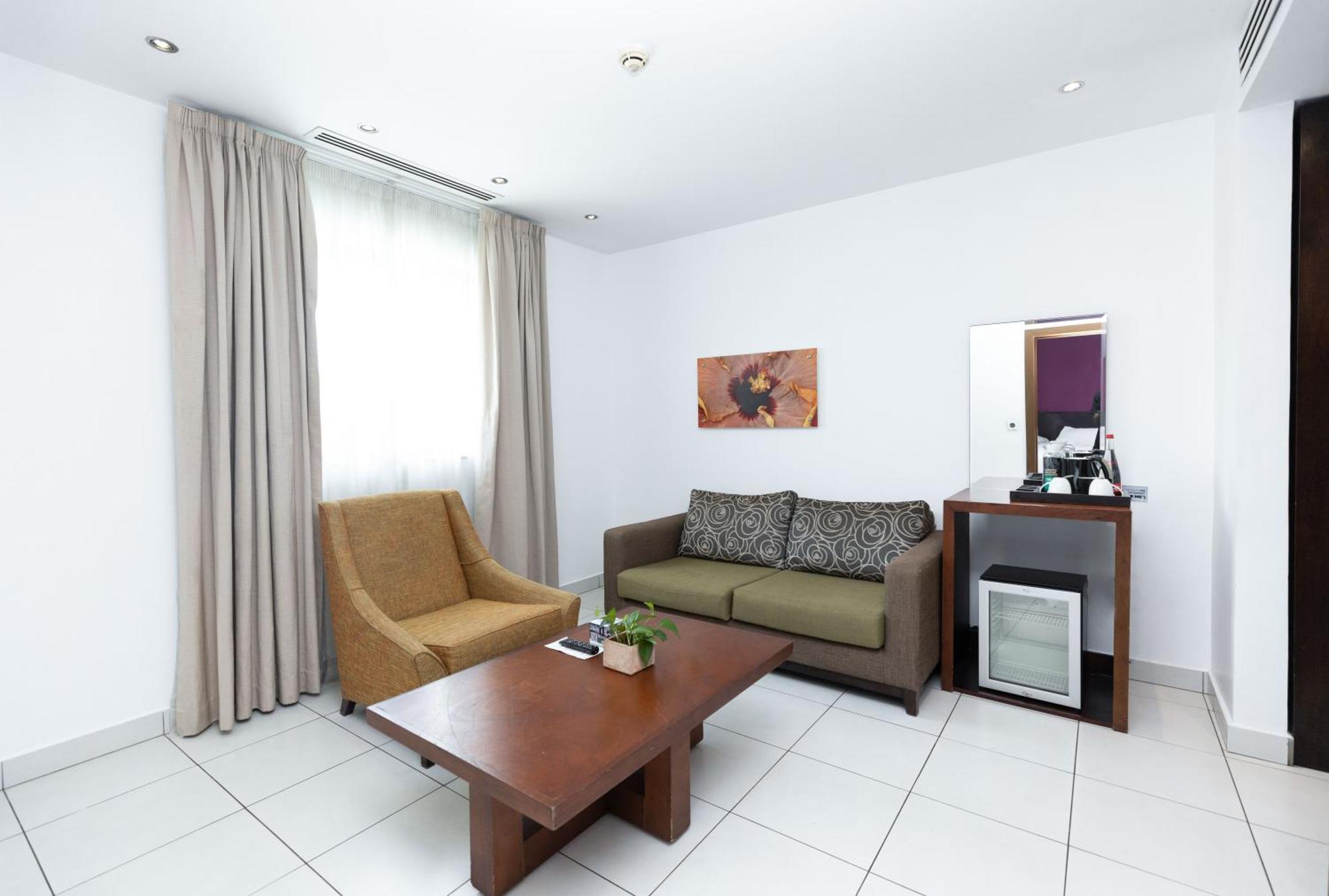 Hotel Ibis Styles Accra Airport Exteriér fotografie
